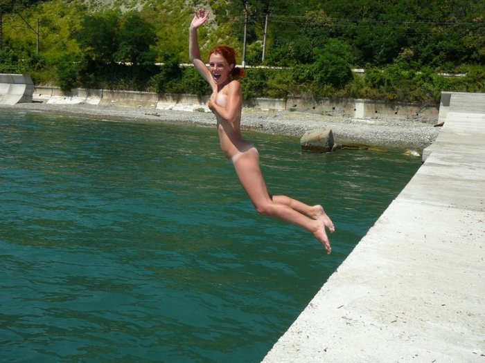 Девушки бывают разные