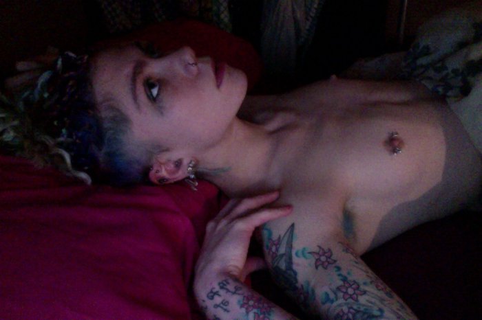 Девушки бывают разные