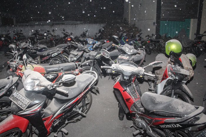 Извержения вулкана Келуд в Индонезии