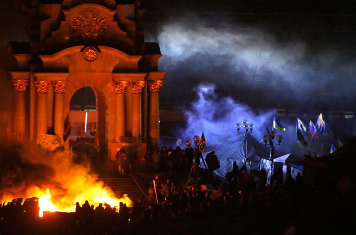 Беспорядки в Киеве возобновились (35 фото)