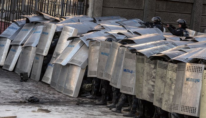 Беспорядки в Киеве возобновились (35 фото)