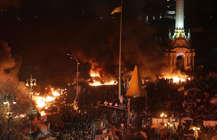 Беспорядки в Киеве возобновились (35 фото)