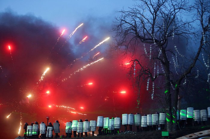 Беспорядки в Киеве возобновились (35 фото)