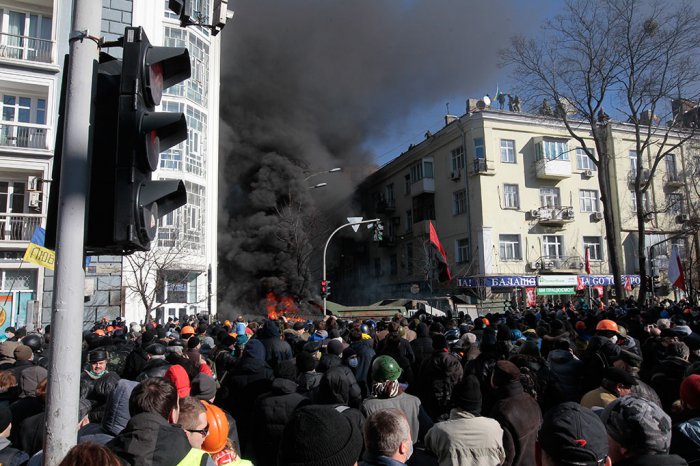 Беспорядки в Киеве возобновились (35 фото)