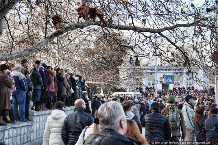 Антибандеровский митинг в Севастополе (по материалам блога...)