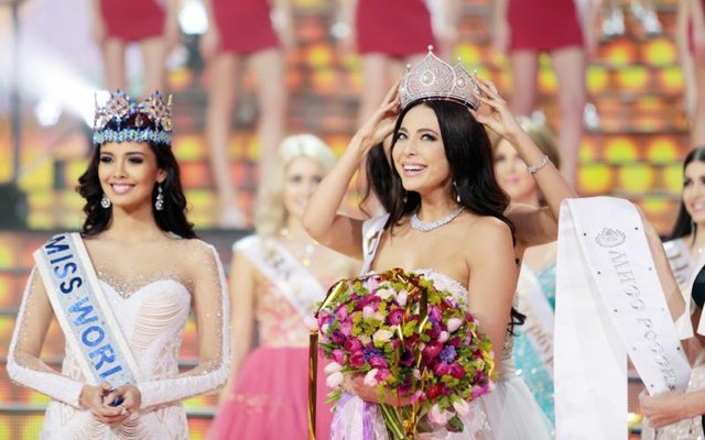 «Мисс Россия — 2014» стала саратовская отличница с двумя дипломами