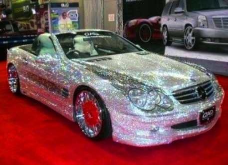 Роскошными в России считается 191 автомобиль