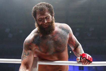 Квартиру Емельяненко обыскали по делу об изнасиловании