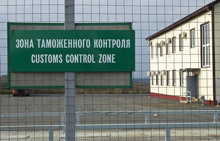 Таможня усилила контроль на границе с Украиной