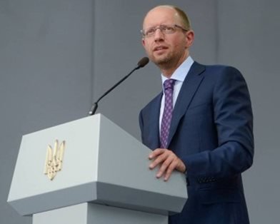 Яценюк: Украина готова занять место в G8