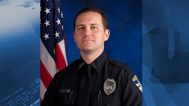 Во Флориде юноша и девушка убили полицейского и покончили с собой Во Флориде юноша и девушка убили полицейского и покончили с собой