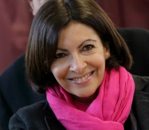 Градоначальником Парижа впервые станет женщина