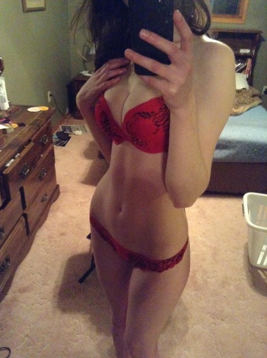 Девушки бывают разные