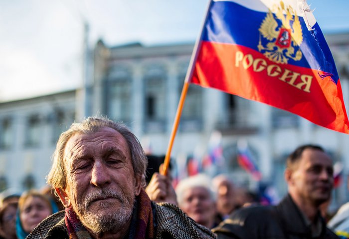 Крым митингует в поддержку России | 19 фото