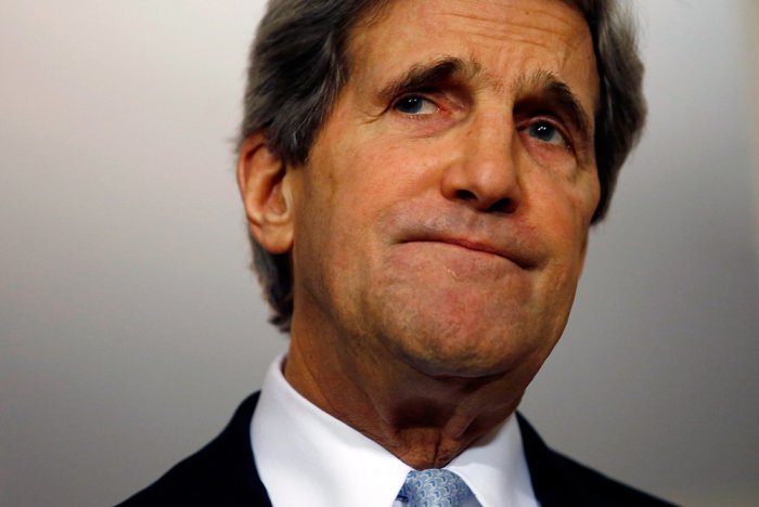 Керри снова пригрозил России санкциями