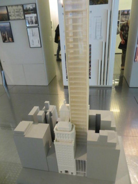 Небоскреб на пятачке