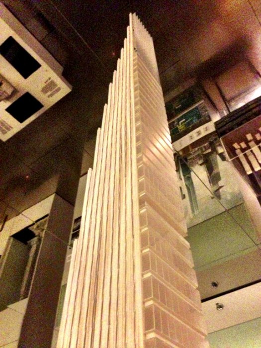 Небоскреб на пятачке