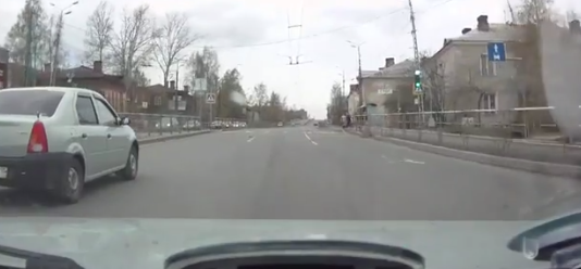 Логан vs опущенный таз