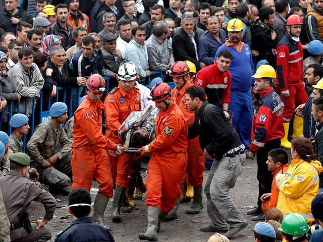 Расследование турецкой трагедии: шахтеры работали в нечеловеческих условиях Расследование турецкой трагедии: шахтеры работали в нечеловеческих условиях