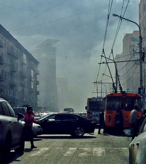 На Ленина 154 пожар. 2х этажный нежилой дом. Площадь 500м.кв.