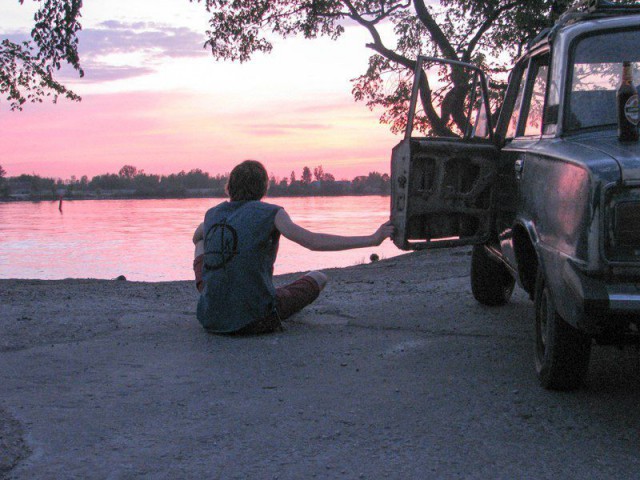  Заправлять машину? Не, не слышал