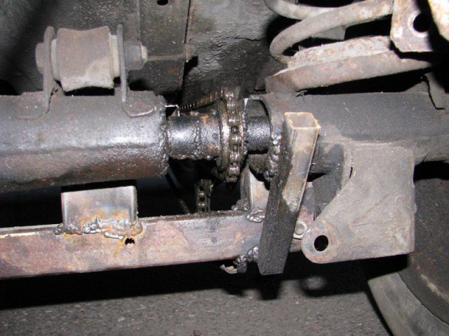  Заправлять машину? Не, не слышал