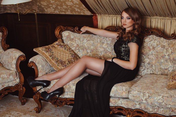 Девушки в платьях (61 фото)