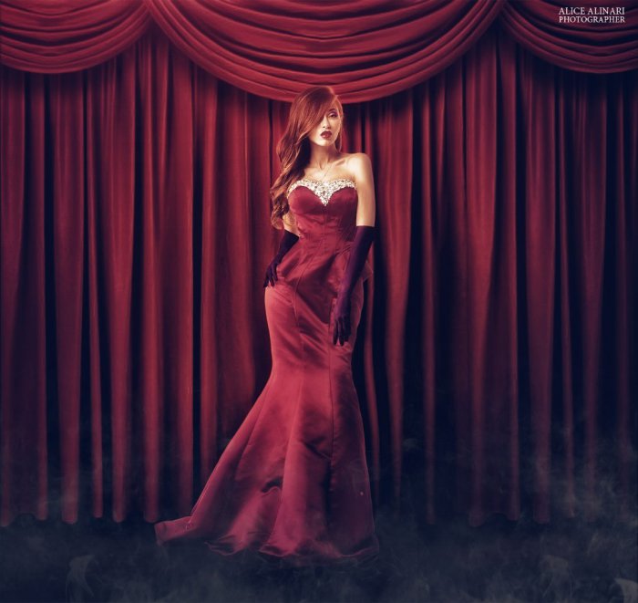 Девушки в платьях (61 фото)