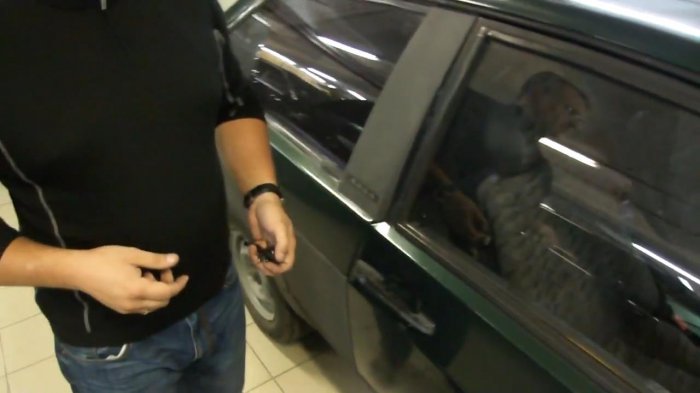 Если забыл ключи в машине