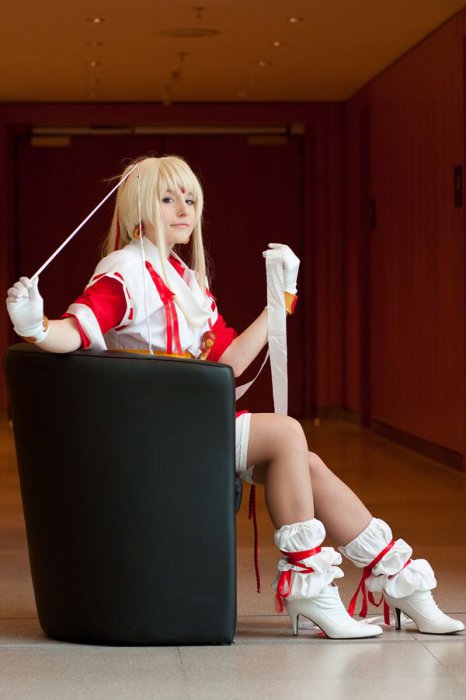 Подборка косплей-девушек  (80 фото)