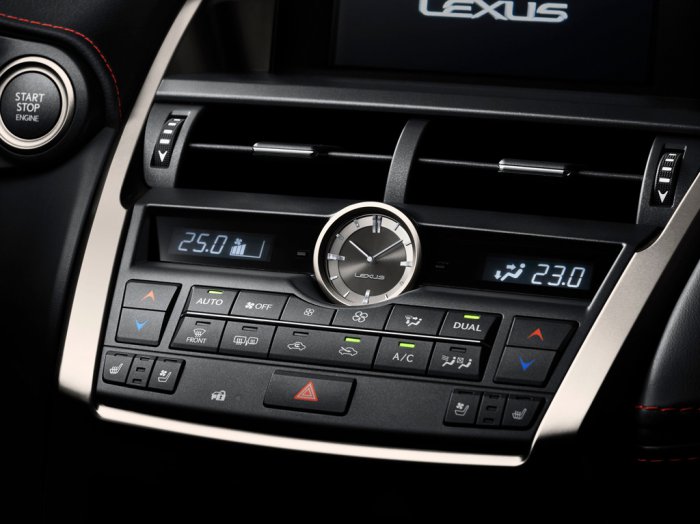 Lexus привезет компактный кроссовер NX в Россию