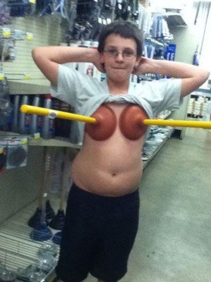 Вы увидите множество сексуальных