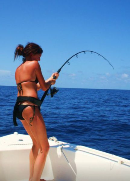 Рыбачим с девчонками! (69 фото)