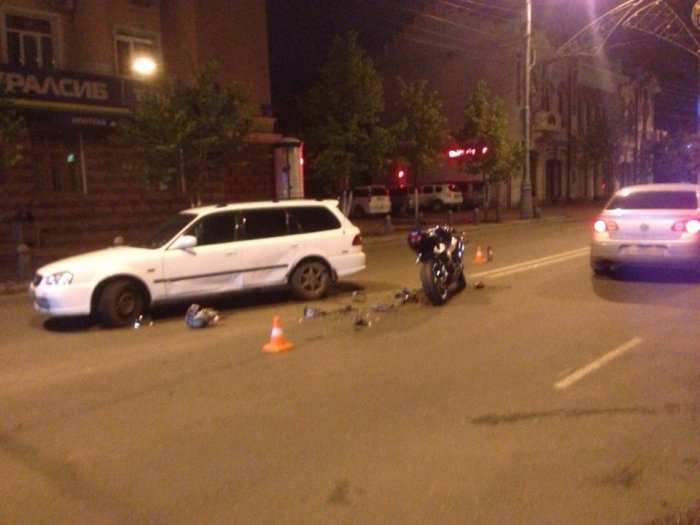 На проспекте Мира в Красноярске погиб мотоциклист