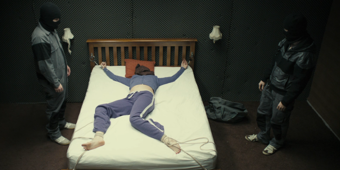 Отличные фильмы, действие которых происходит в ограниченном пространстве