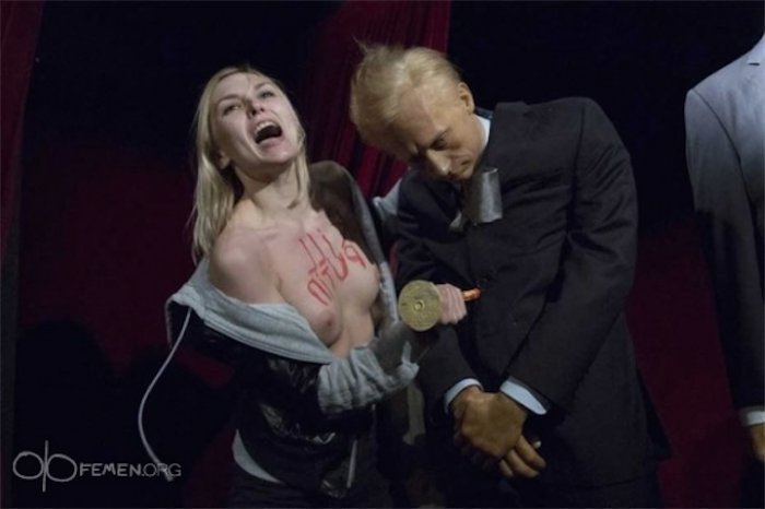 50,000 евро штрафа за "убийство" Путина