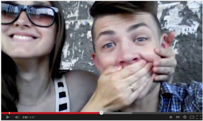 Как нужно сидеть на шее у девушки