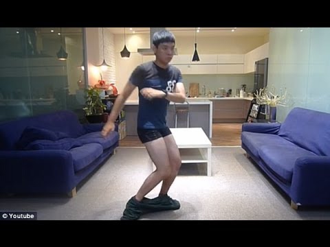 Натянуть узкие джинсы без рук можете?