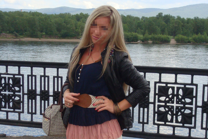 Красноярские полицейские поговорили с мамой, бросившей детей на солнцепеке