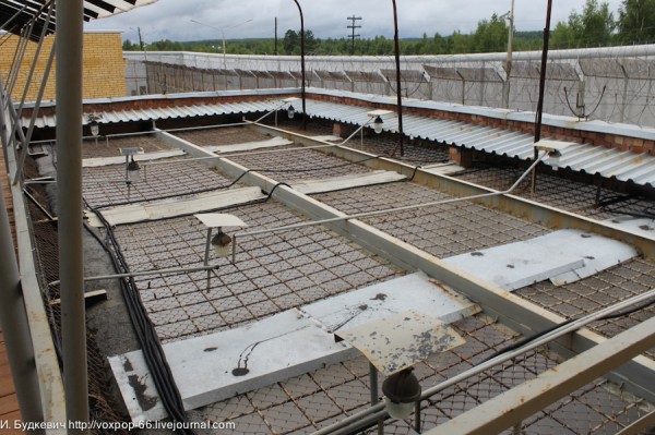 В камере женского СИЗО (29 фото)