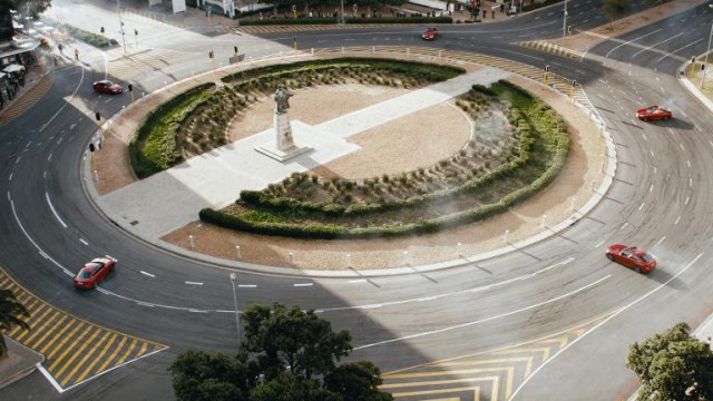 BMW провели дрифт-шоу с участием купе M235