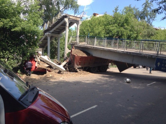 Обрушение виадука на ул. Семафорная 321