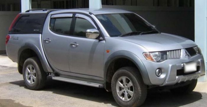 Просрал Mitsubishi L200