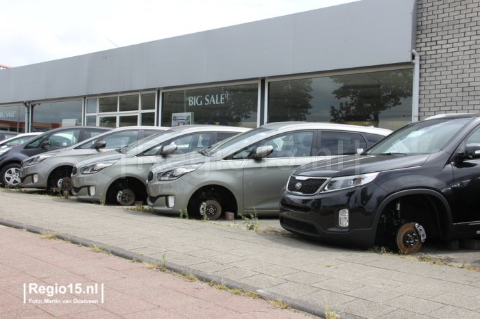 Атака на автосалон KIA