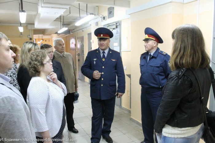 В камере женского СИЗО (29 фото)