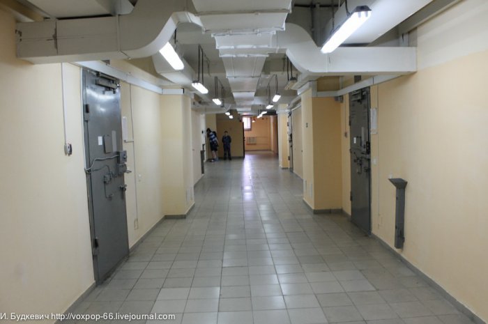 В камере женского СИЗО (29 фото)