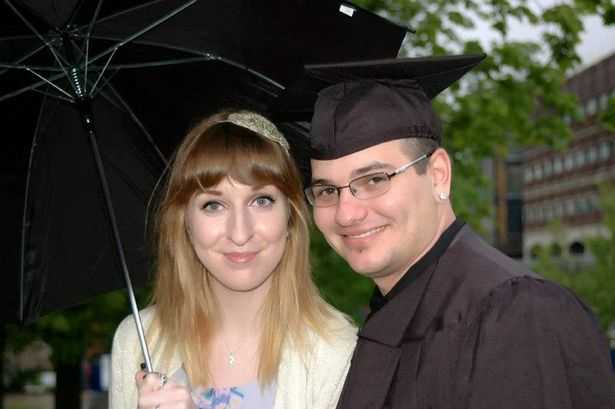 Жених прикинулся мертвым, чтобы избежать свадьбы Жених прикинулся мертвым, чтобы избежать свадьбы