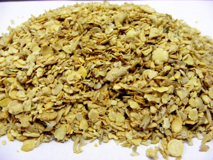 Ввоз подсолнечника, сои, соевого шрота и кукурузной крупы с Украины запрещен