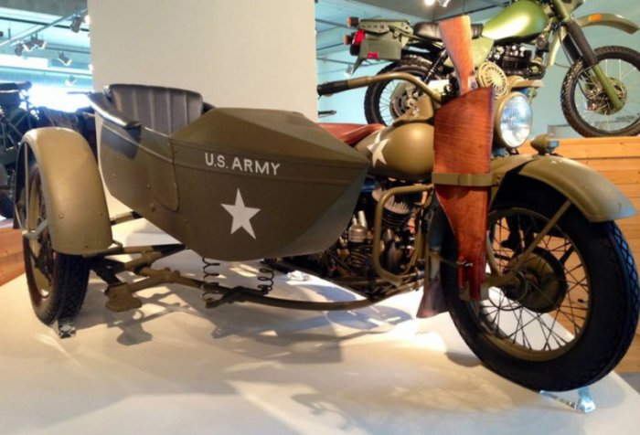 Самая большая в мире коллекция мотоциклов (89 фото)