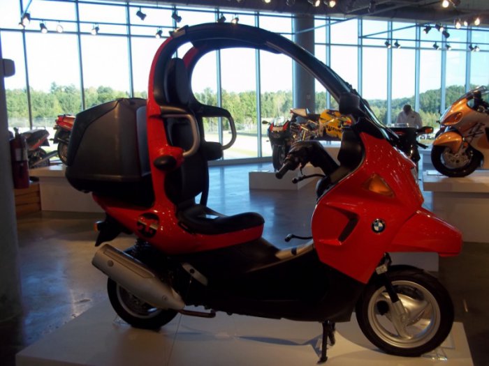 Самая большая в мире коллекция мотоциклов (89 фото)